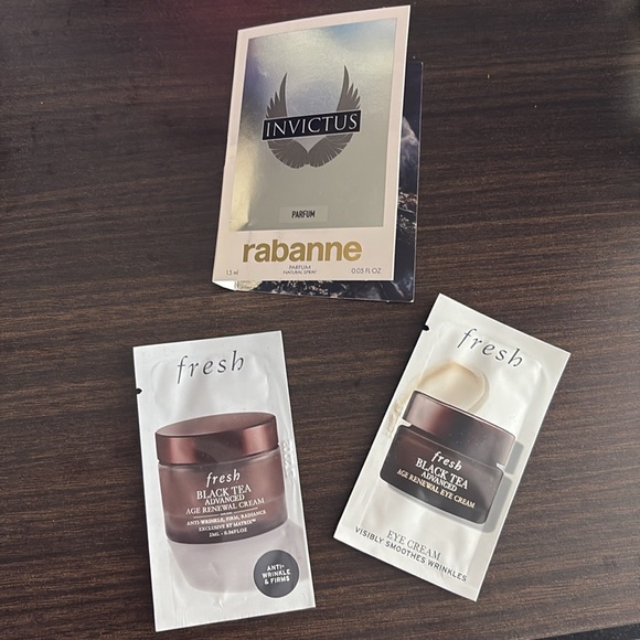 Beauty Samples Bundle ✨ - Picture 6 of 6